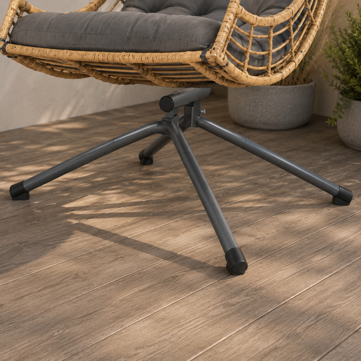 BREYONE | Fauteuil Suspendu Résine Tressée Hauteur Réglable Maison Rêves   Maison Rêves