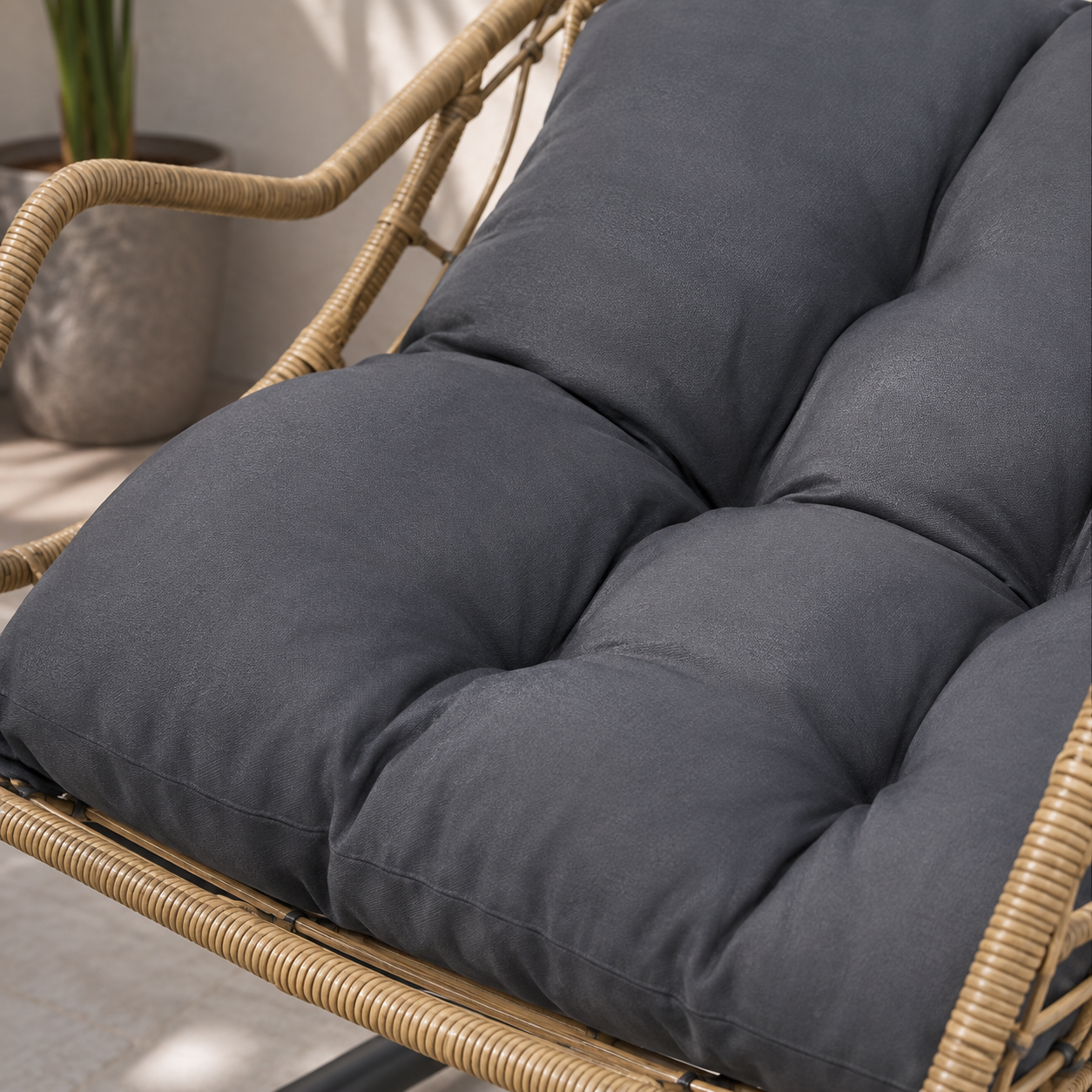 BREYONE | Fauteuil Suspendu Résine Tressée Hauteur Réglable Maison Rêves   Maison Rêves
